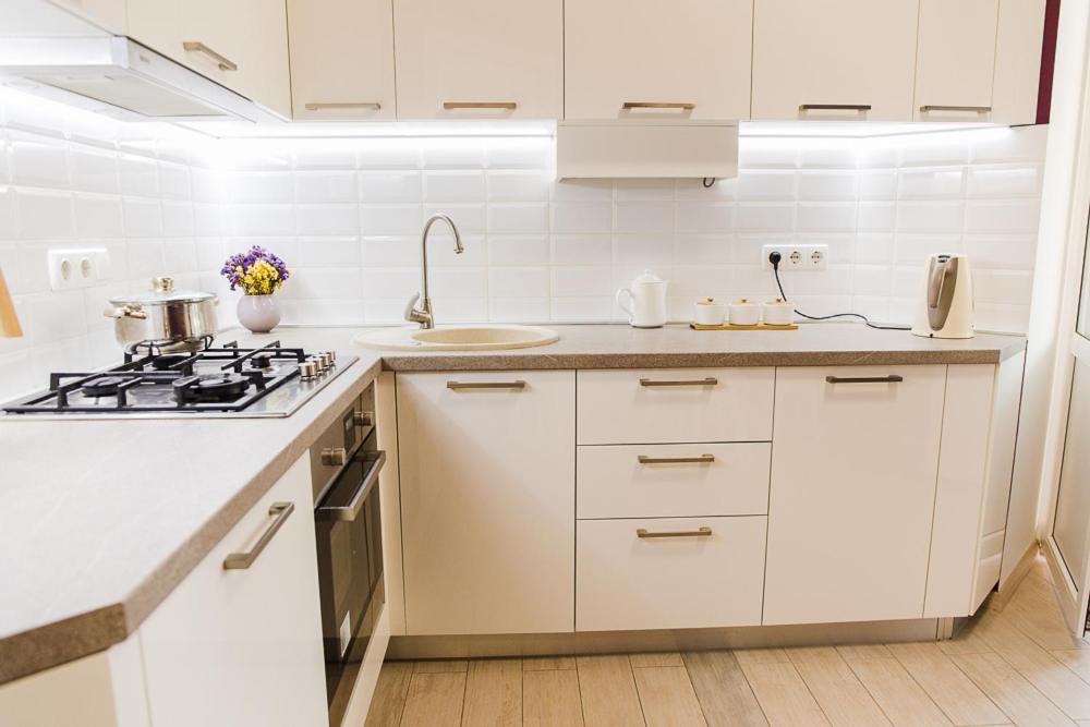 Skandi Apartment Near The Park Ирпин Екстериор снимка