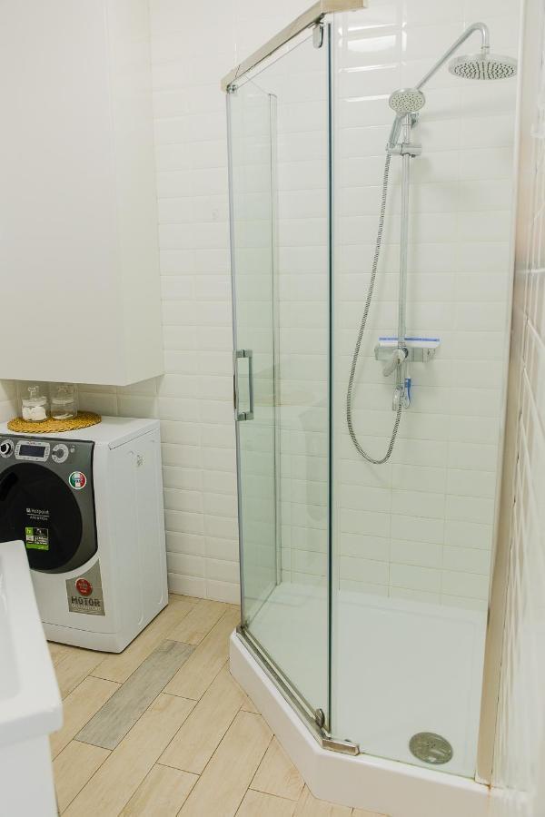 Skandi Apartment Near The Park Ирпин Екстериор снимка